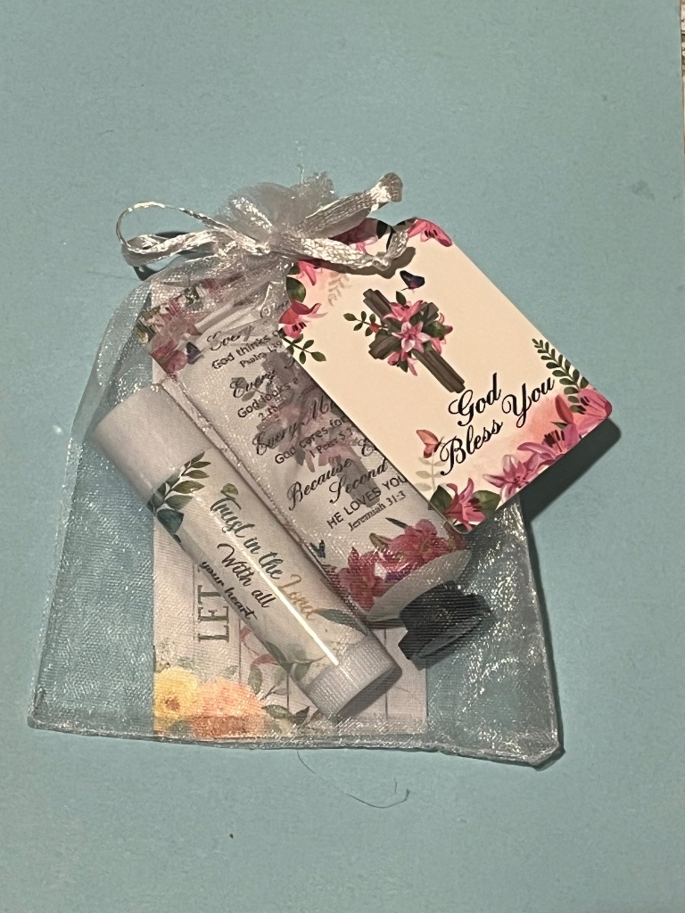Faith Gift Set Scripture Lip Balm Hand Cream & Encouragement Card NWT